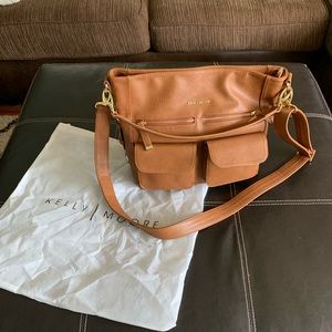 Kelly Moore 2 Sues camera bag